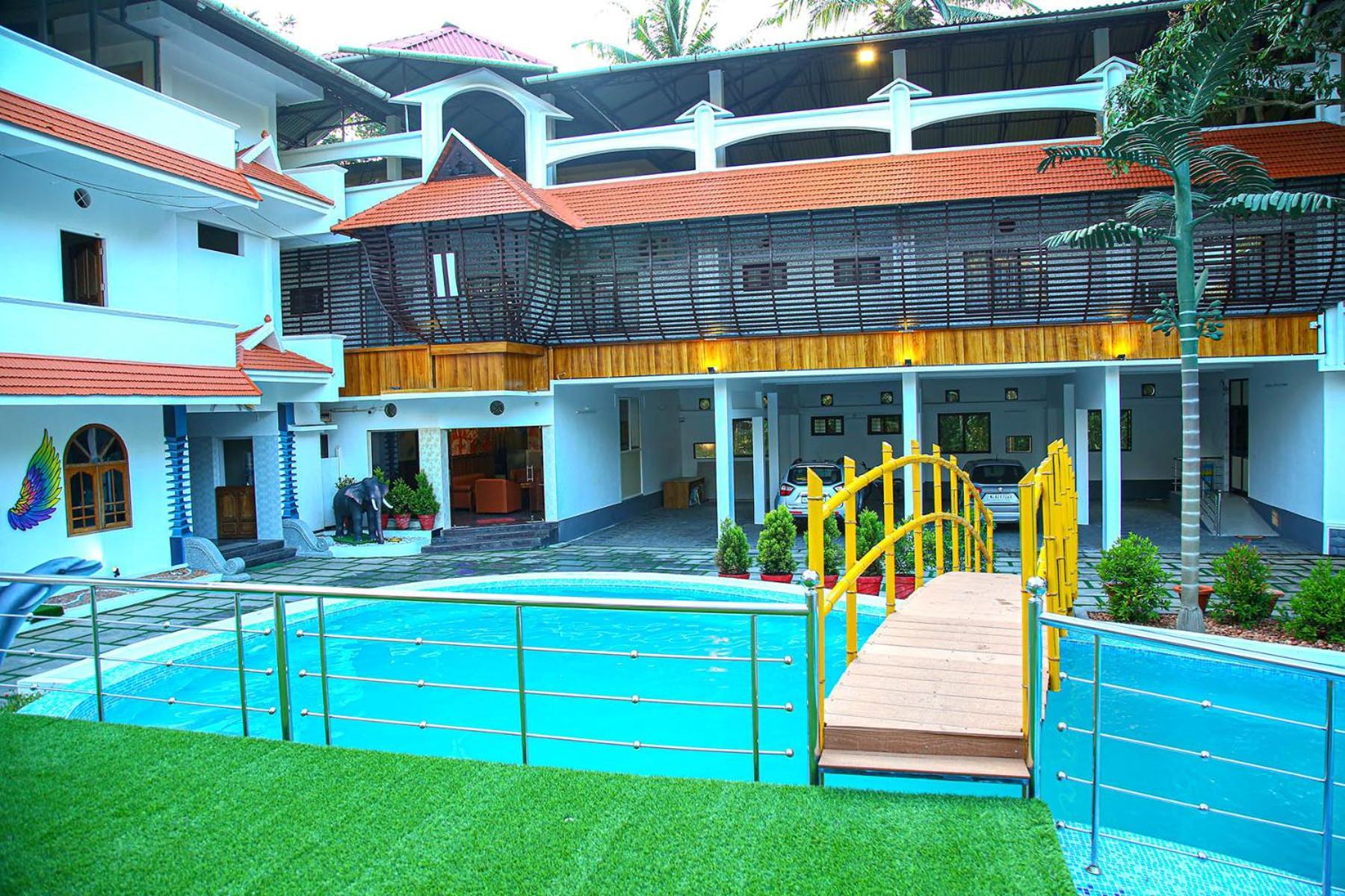 Lake Palace Family Resort Kumarakom Exteriör bild